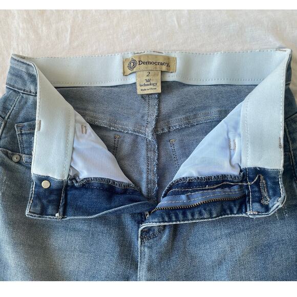 Democracy Jeans Sz 2 - Picture 3 of 4
